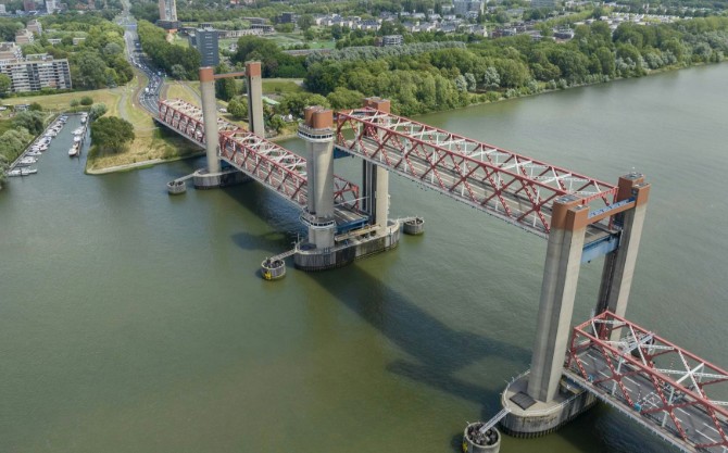 Hefbrug binnen de projectervaring bij Rijkswaterstaat GPO